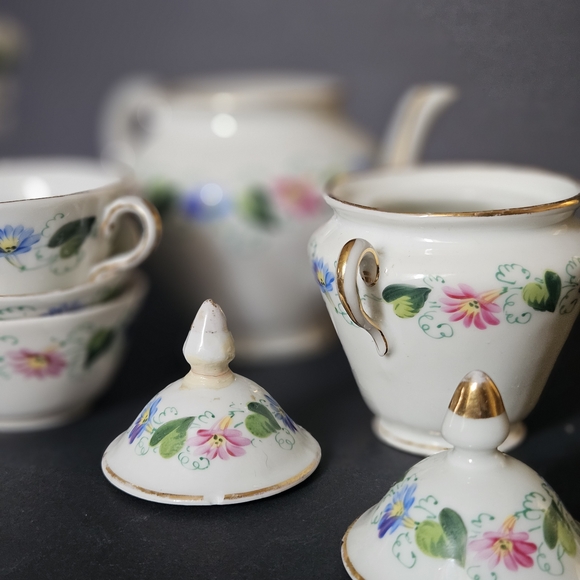 Floral Porcelain Tea Set - Picture 3 of 8